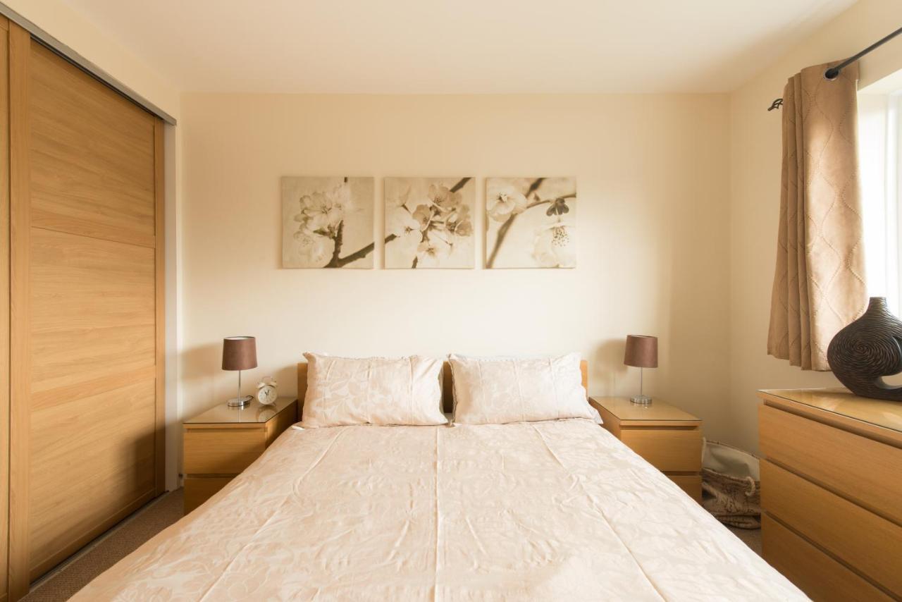 Chesterton Court Apartment Глостер Экстерьер фото